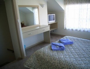 Queechy Cottages - Accommodation QLD 3