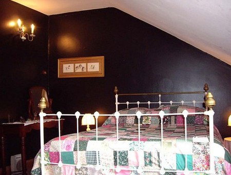 Memory Lane Cottages - Accommodation QLD 3