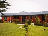 Strahan House - Accommodation QLD 1