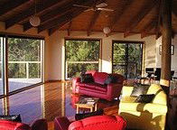 Strahan House - Accommodation QLD 2