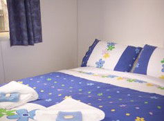 Sheffield Cabins - Accommodation QLD 1