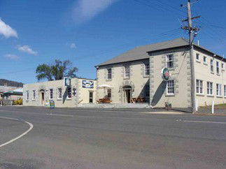 Fingal Hotel - Accommodation QLD 1