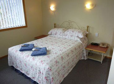Silver Hills Motel - Accommodation QLD 4