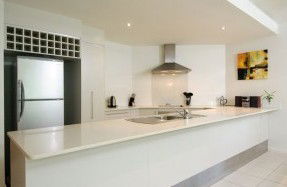 Cairns Beachfront Apartment - Accommodation QLD 1