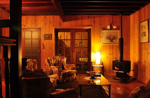 Peppertree Cottage Boutique Bed And Breakfast - Accommodation QLD 3