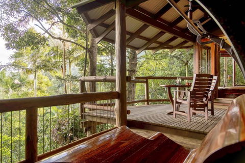 Secrets On The Lake - Accommodation QLD 5