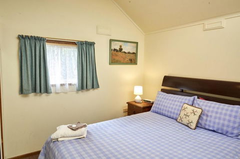 Bristol House Accommodation - Accommodation QLD 0