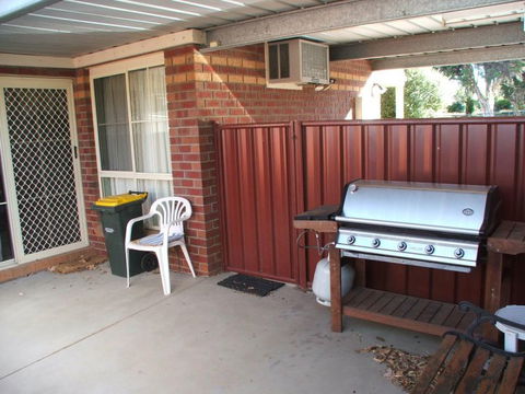 Bristol House Accommodation - Accommodation QLD 5