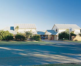 Jervis Bay Dolphin Shores - Accommodation QLD 0