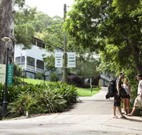 Halse Lodge Backpackers Hostel YHA - Accommodation QLD