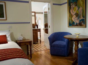 Sandholme Guesthouse 5 Star - Accommodation QLD 1