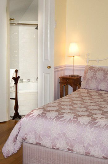 Hyams Beach Seaside Cottages - Accommodation QLD 2