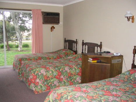Cardigan Lodge Motel - Accommodation QLD 3