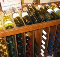 Warrenmang Vineyard  Resort - Accommodation QLD