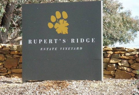 Rupert's Ridge Retreat - Accommodation QLD 0