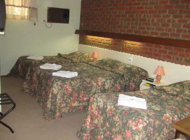 Ballarat Budget Motel - Accommodation QLD 4