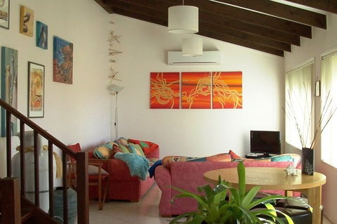 Art On Hart - Accommodation QLD 3