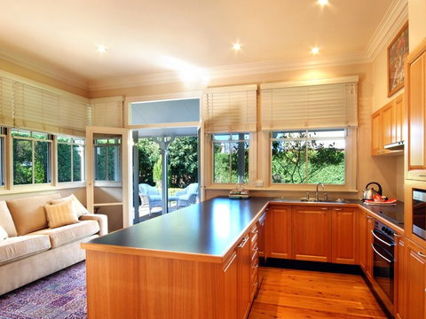 Blooms In Berry - Accommodation QLD 1