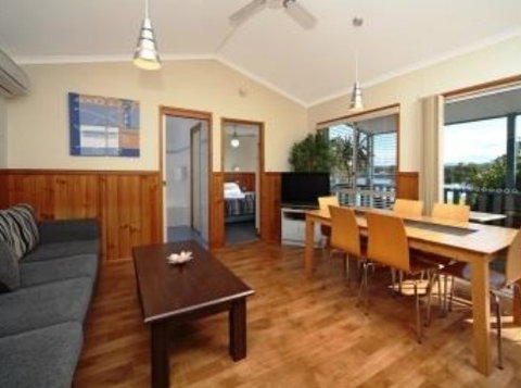 Burrill Lake Tourist Park - Accommodation QLD 1