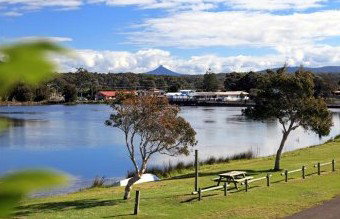 Burrill Lake Tourist Park - Accommodation QLD 4