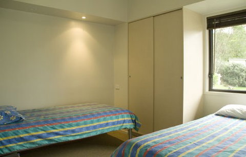 Anglesea Lodge - Accommodation QLD 0