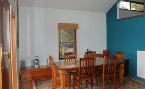 Blue Roo House - Accommodation QLD 4