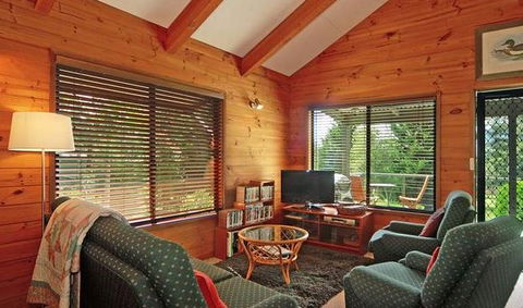 Blue Gums Cottage - Accommodation QLD 3