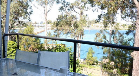 Boardwalk House - Accommodation QLD 4