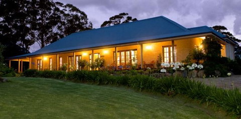 Acacia House Bed And Breakfast - Accommodation QLD 1