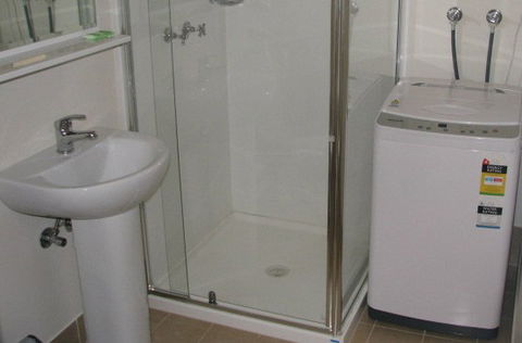 Bentley Waterfront - Accommodation QLD 1