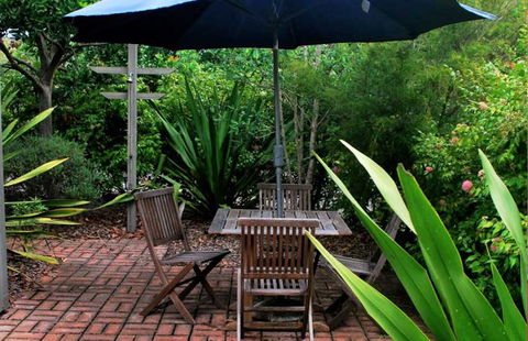 Bayswater Beach House - Accommodation QLD 0