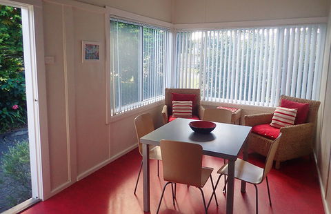Bayswater Beach House - Accommodation QLD 1