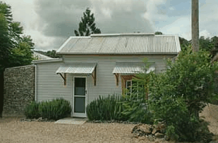 Mavis's Kitchen and Cabins - Accommodation QLD
