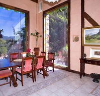Castle On The Hill Bed and Breakfast - Accommodation QLD