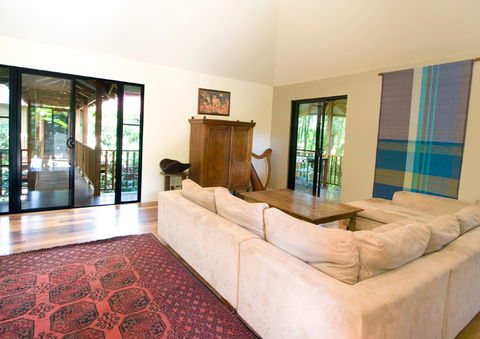 52 Shirley Lane - Byron Bay Bali Houses - Accommodation QLD 4