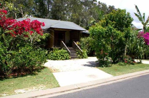 52 Shirley Lane - Byron Bay Bali Houses - Accommodation QLD 5