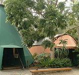 Arts Factory Backpackers Lodge - Accommodation QLD
