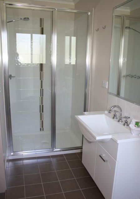 Bowlo Holiday Cabins - Accommodation QLD 2