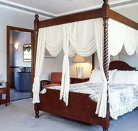 Melville House - Accommodation QLD