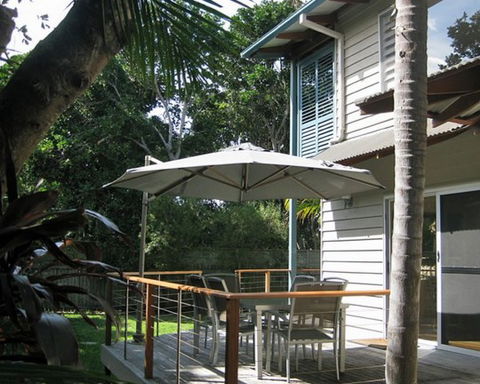 111 Beachfront - Accommodation QLD 5