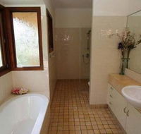 Abbies Beach House - Accommodation QLD