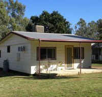 Cockatoo Cottage - Pooncarie - Accommodation QLD
