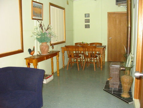 Bokhara Hutz - Accommodation QLD 2
