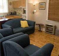 Emaroo Cottage on Williams Street - Accommodation QLD