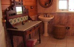 Saltbush Retreat - Accommodation QLD 1
