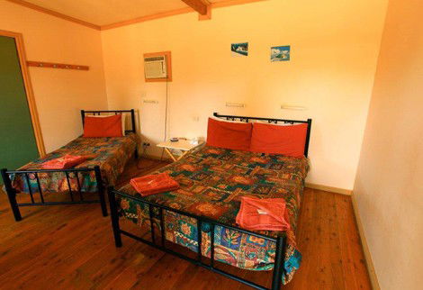 Tooles Family Hotel - Accommodation QLD 2