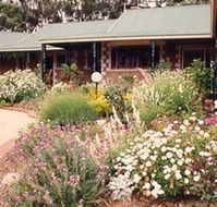 Red Gum Lagoon Cottages - Accommodation QLD
