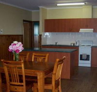 Riverland Holiday Cottage - Accommodation QLD