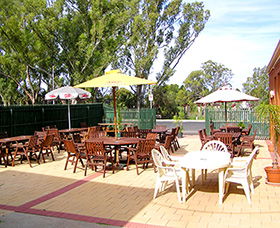 Royal Hotel Motel - Wentworth - Accommodation QLD 0