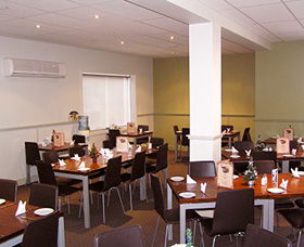 Royal Hotel Motel - Wentworth - Accommodation QLD 1
